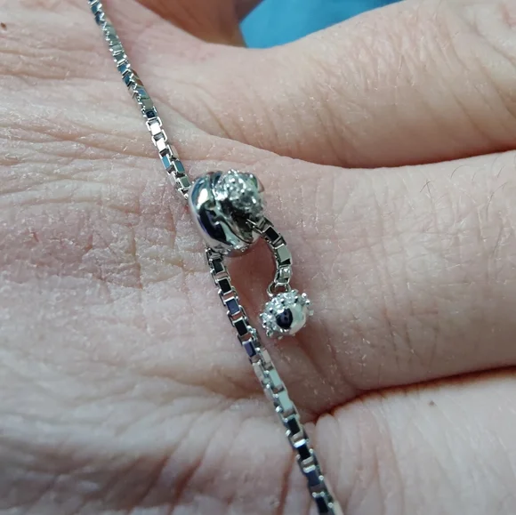 New Bella Luce rhodium over sterling white diamond simulant adjustable bracelet - Picture 3 of 8